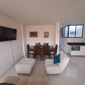 Exelente y cómodo apartamento